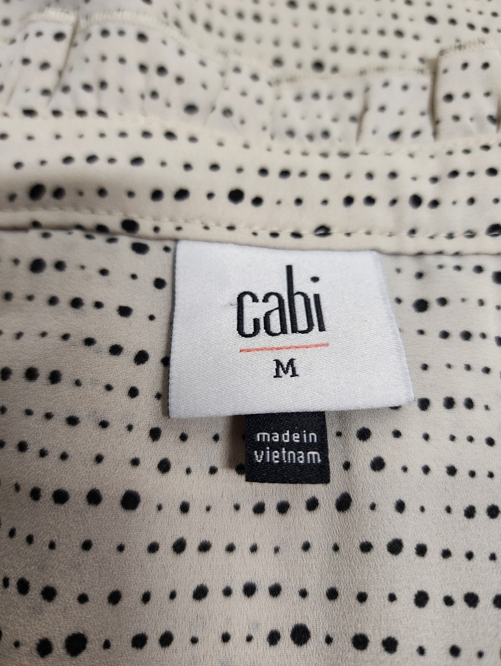 Cabi Top Women's M Beige Black Ruffle Sleeveless - Picture 3 of 8